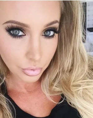 Samantha Saint 44