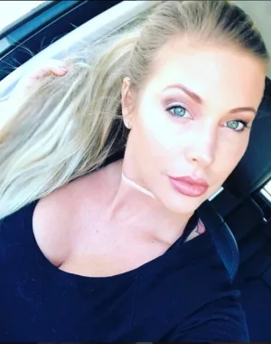 Samantha Saint 47