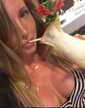 Samantha Saint 48
