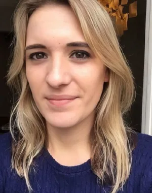 Hannah Winterbourne 22