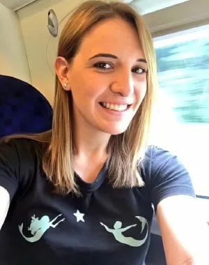 Hannah Winterbourne 24