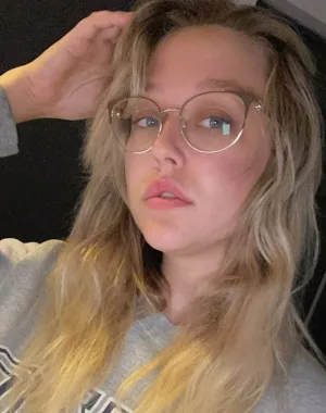 sabrina nichole 28