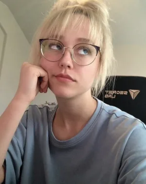 sabrina nichole 29