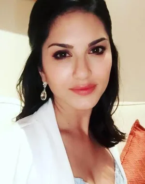 sunny leone 61