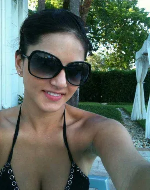 sunny leone 72