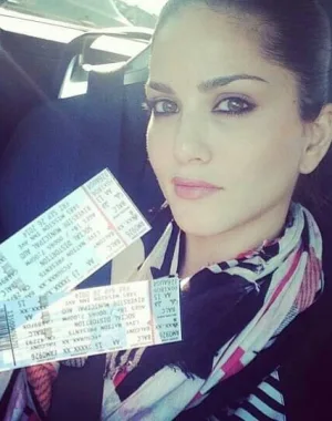 sunny leone 73