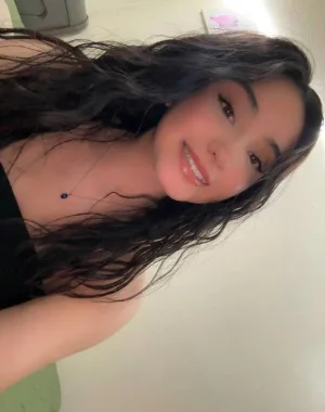 Daniella 10