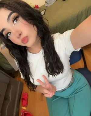 Daniella 2