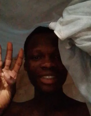 Juliane Luna / real face