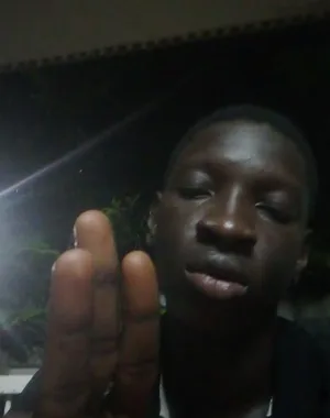 Stéphanie Begne / real face